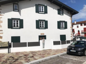 SUBERBE APPARTEMENT COTE BASQUE